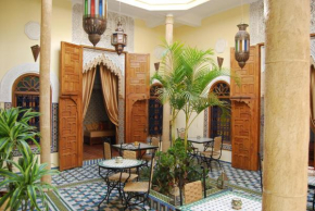 Отель Riad Dar Zouhour  Рабат